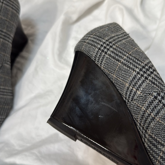 Women’s Dexter Plaid Black and Gray Wedge High Heel Shoes. Size 8 - Picture 14 of 16